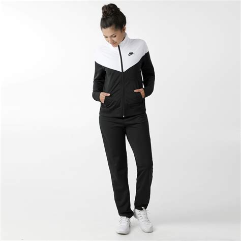 nike trainingsanzug damen schwarz weiß|nike joggingsanzüge damen.